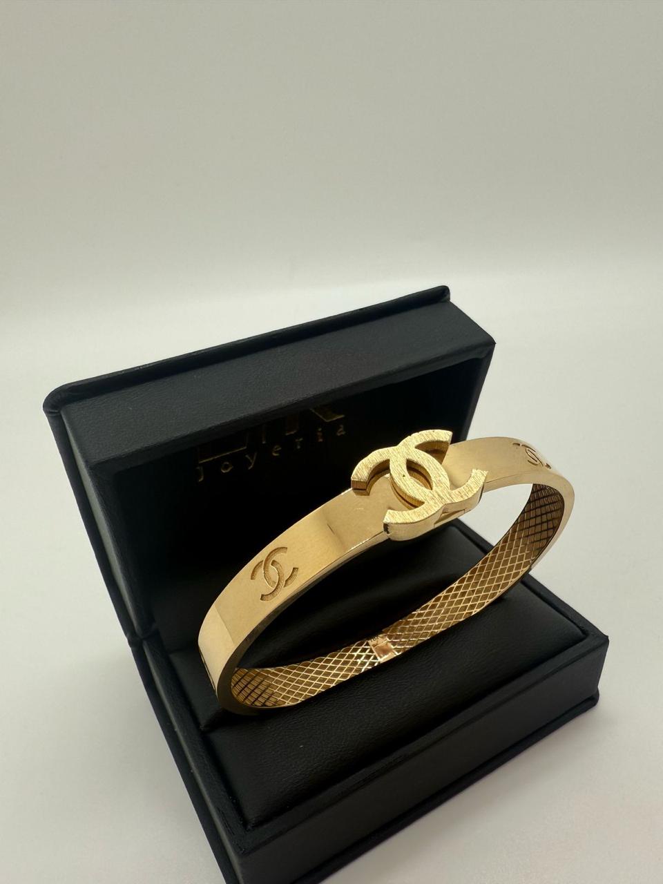 BRAZALETE CHANNEL 18K 16.3G LK